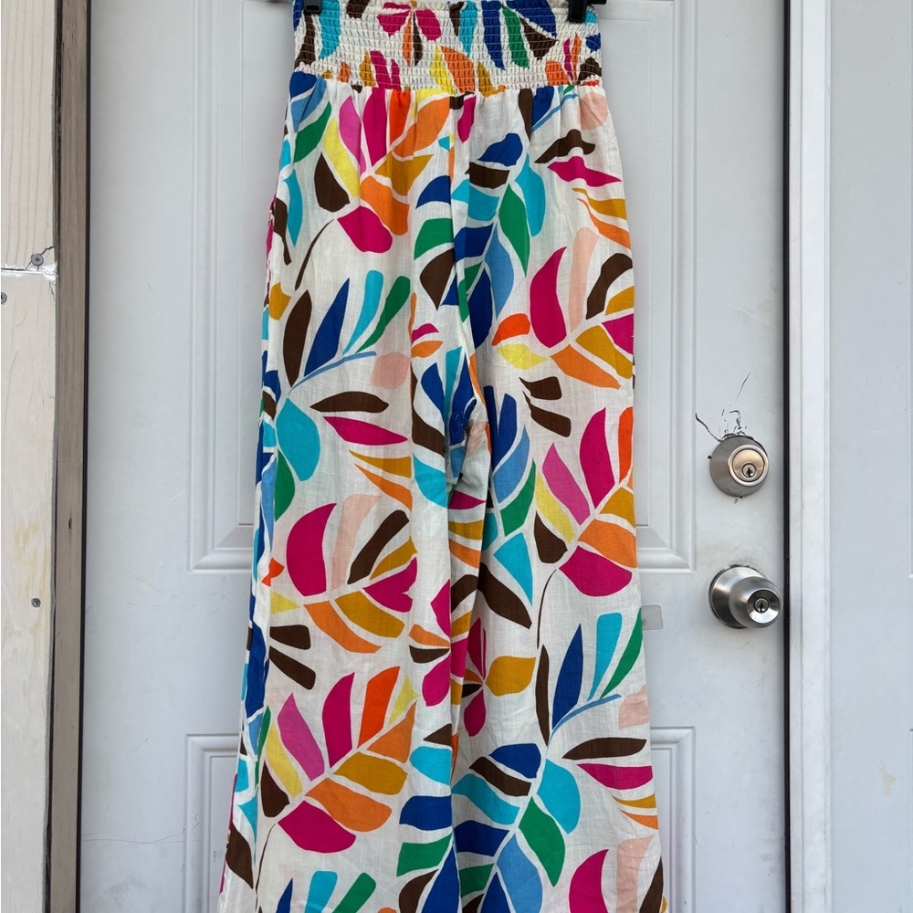 Wide-Leg Multicolor Leaf-Print Smocked-Waist Pants - Picture 3 of 4
